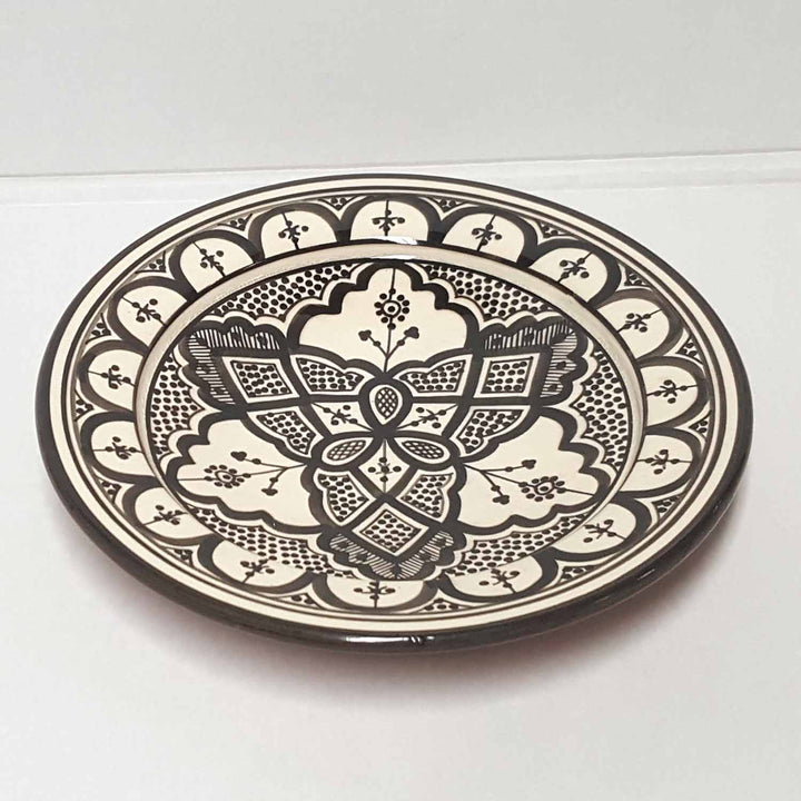 Hand-painted ceramic bowl F040