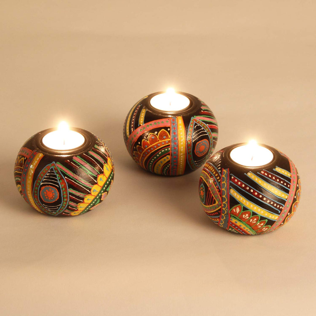 Oriental hand-painted tea light holders Aicha set of 3