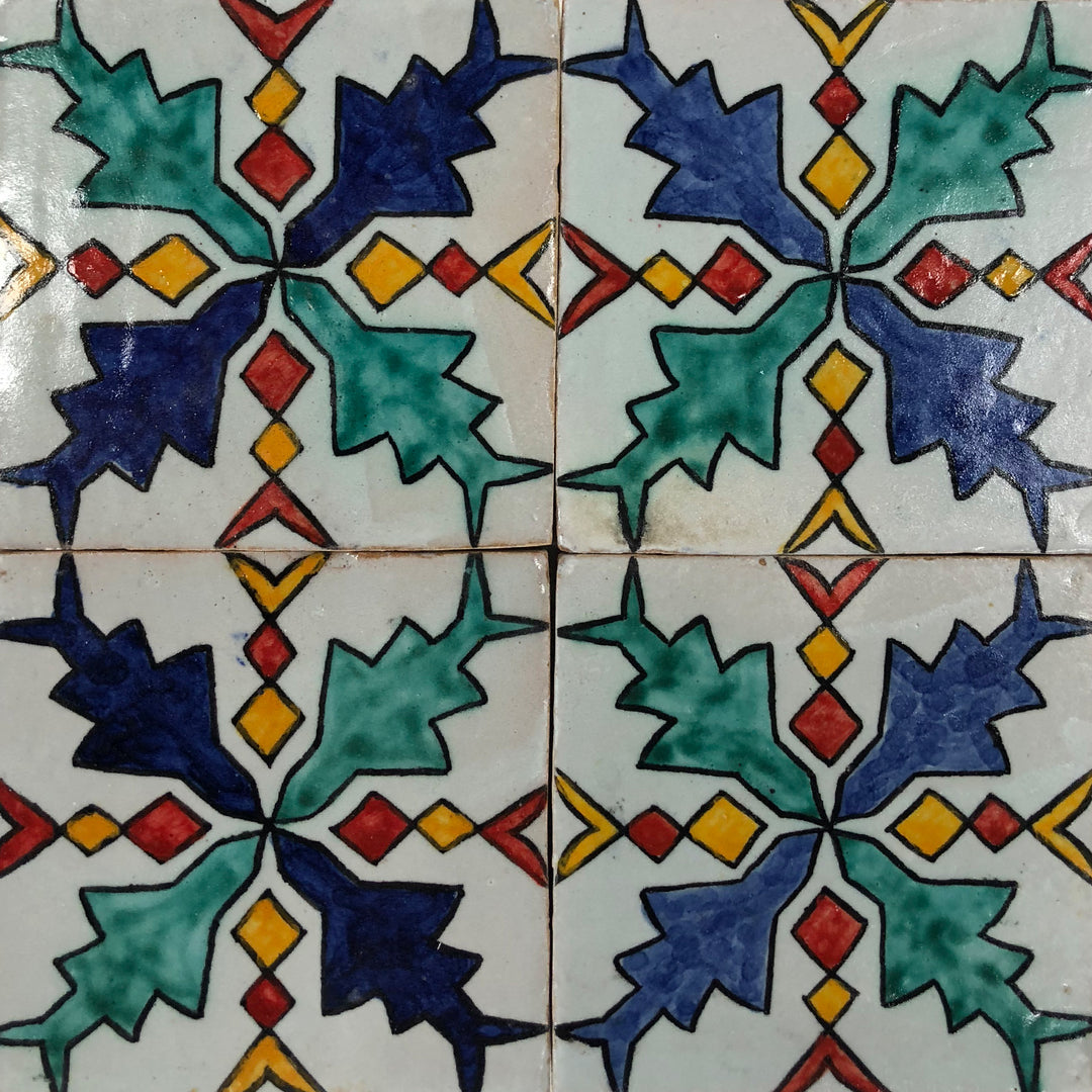 Hand painted tile Elham