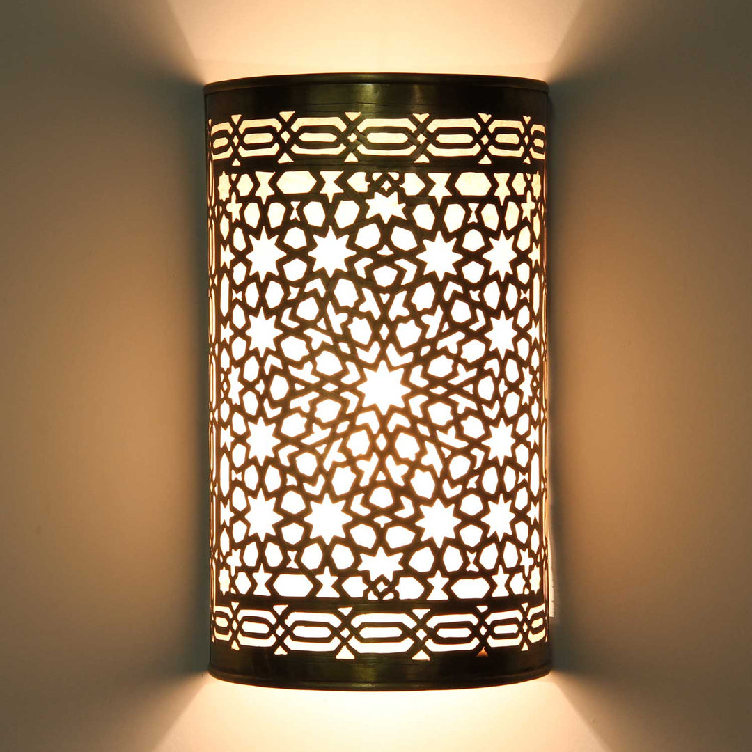 Kamila brass wall lamp