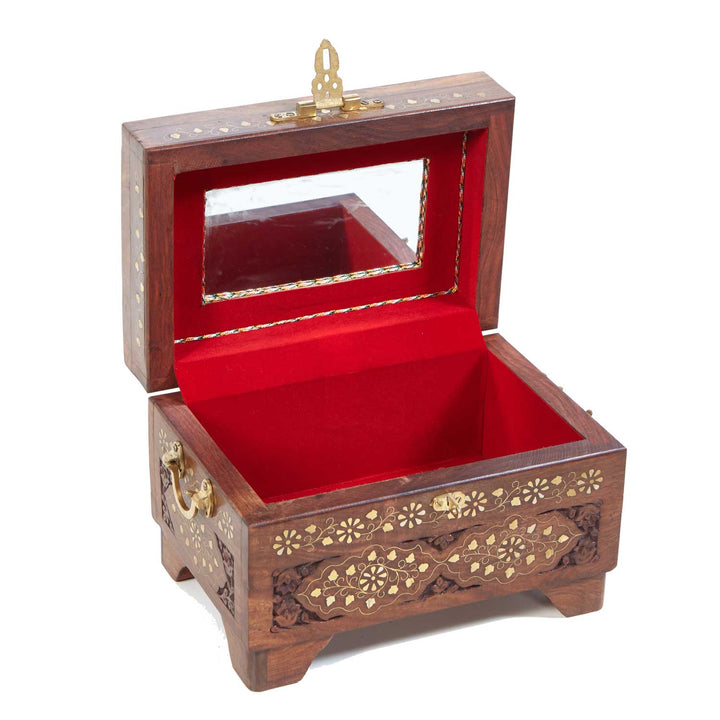 Oriental chest Gita S